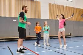 拿1200万17投仅中1球！杜兰特选错队友，退役计划无奈推迟