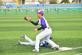 [NBA]杜兰特遭包夹分球 芬尼·史密斯三分得手