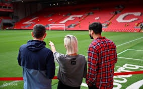 鐵血士官長巴特勒 逃不出萊里的手掌心