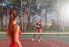 老当益壮！詹皇准三双东契奇30分，墨菲白费42分，湖人三杀鹈鹕