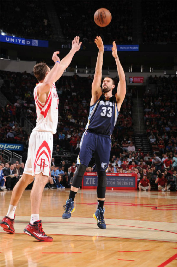 更在比赛中 更在比赛中