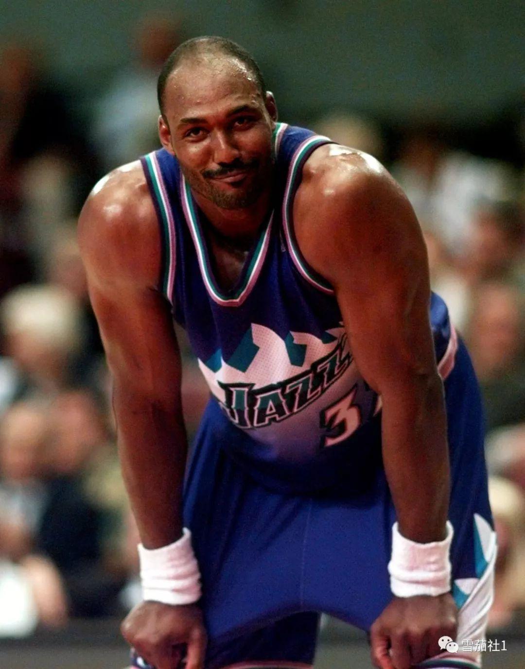 在研究比赛 在研究比赛