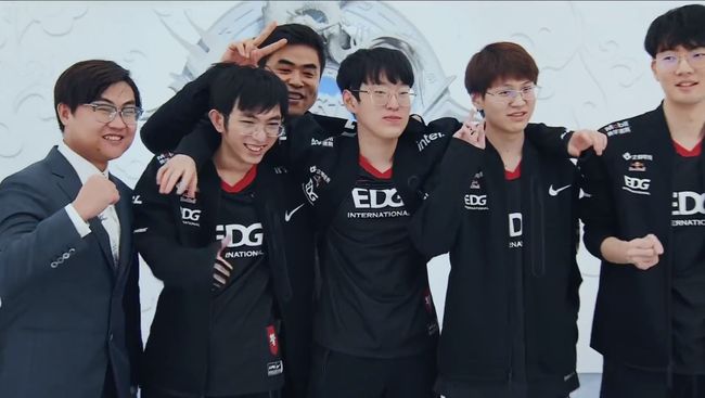 格外引人瞩 格外引人瞩