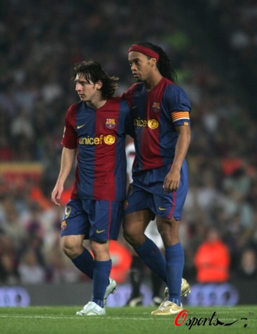 大比分领先 大比分领先